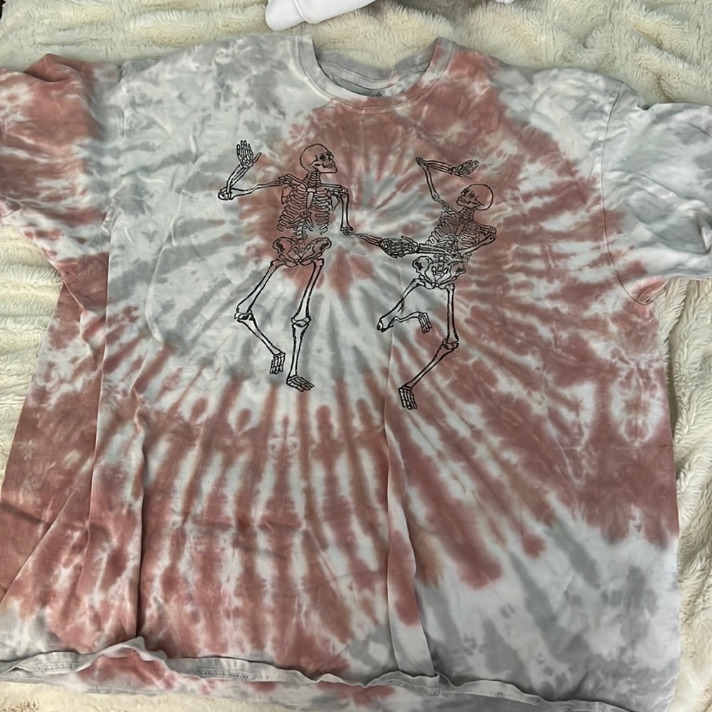 tiedye skeleton oversized tshirt